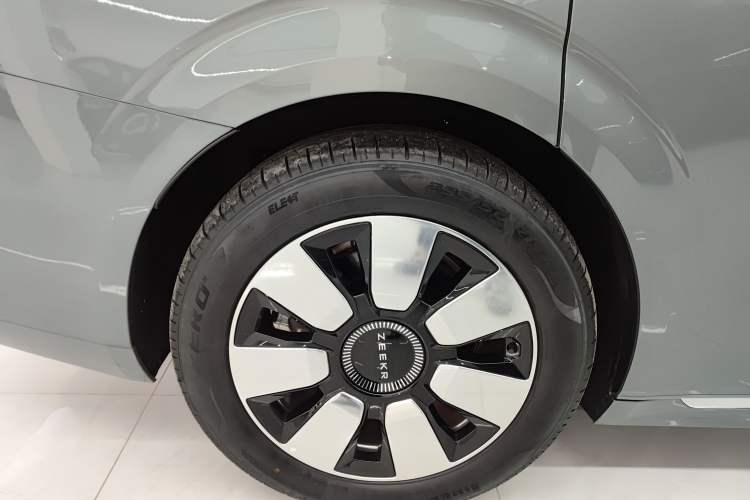 Used Zeekr 009 2024 Six-Seat Executive Version 4WD 140 kWh