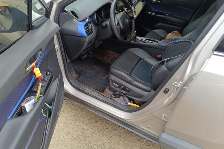 Used Toyota C-HR 2020 2.0L Leading Edition
