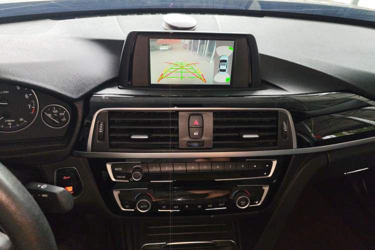 Used BMW 3 Series 2017 320Li Fashion Model
