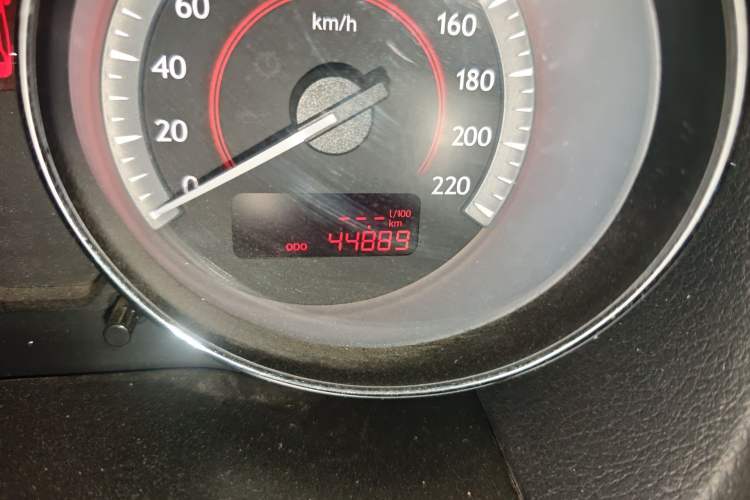 Used Bestune B50 2013 1.6L manual luxury version
