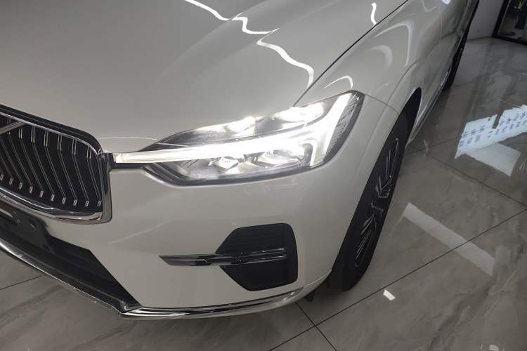 Used Volvo XC60 2022 B5 4x4 Smart Luxury Edition