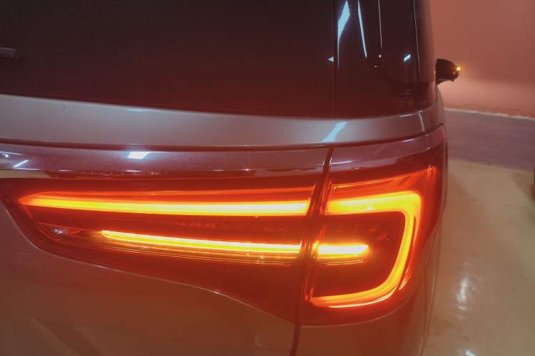 Used Buick GL8 2023 ES Lu Zun Comfort Model
