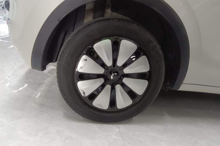 Used Wuling Bingo 2023 333 km Lingxi Connected Version
