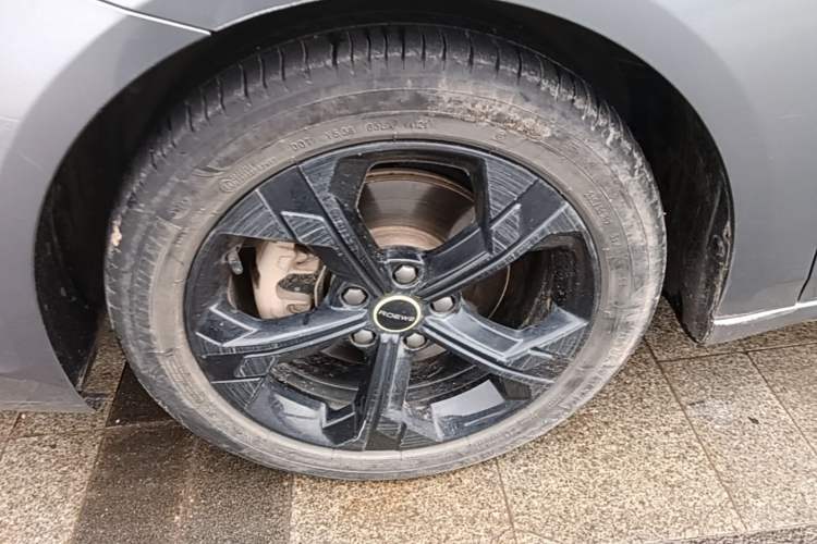 Used Roewe i6 MAX 2020 300TGI Automatic "Swell Cool Smart Drive" Edition