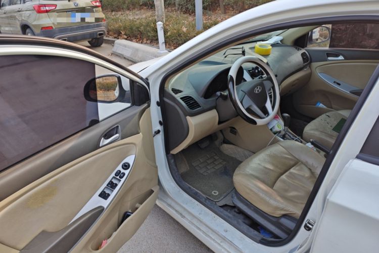 Used Hyundai Verna (older generation) 2010 Sedan 1.4L Automatic Comfort Model GS
