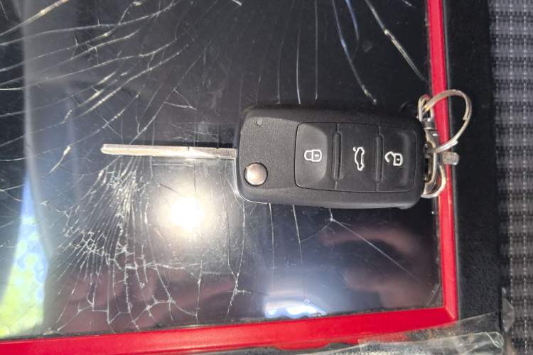 Used Volkswagen Santana 2021 1.5L Automatic Fashion Edition Vehicle Key