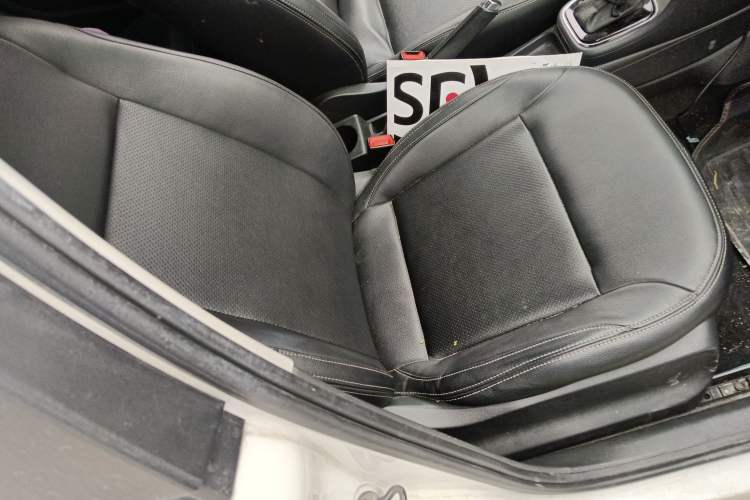 Used Volkswagen Polo 2016 1.6L Automatic Comfort Model Right Front Seat