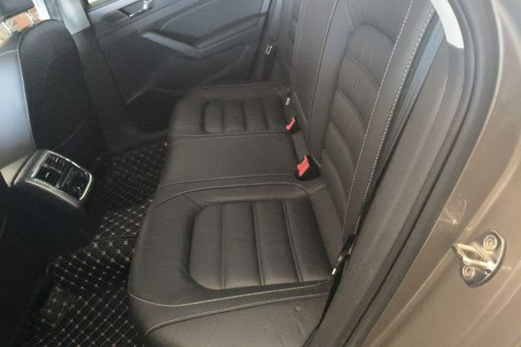 Used Volkswagen Passat 2016 280TSI DSG Prestige Edition Left Rear Seat