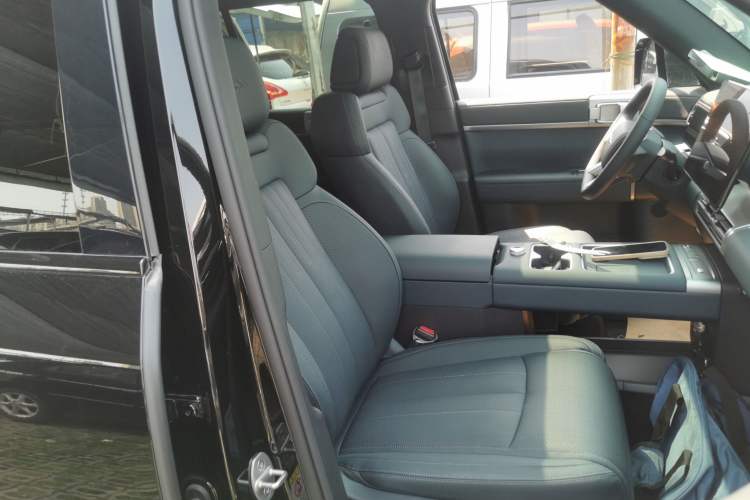 Used Formula Leopard Tai 7 2025 Model 190 km Four-Wheel Drive Ultra Edition
