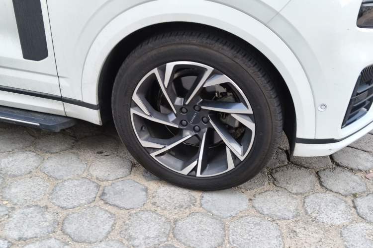 Used Lynk & Co 09 2021 2.0T Halo Seven-Seater