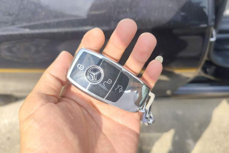 Used Mercedes-Benz E-Class 2022 Revised Version E 300 L Sporty and Stylish Edition Vehicle Key