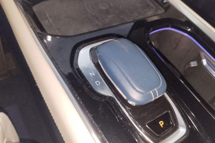 Used Zeekr 009 2022 Revised WE Version Gear Lever