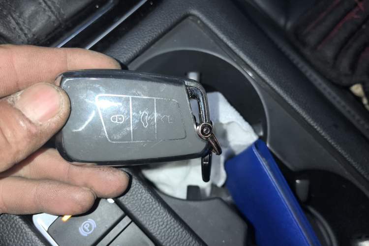 Used Volkswagen Magotan 2019 330TSI DSG Luxury Version China VI Standard Vehicle Key