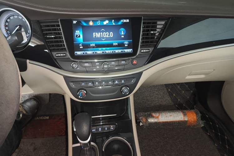 Used Buick Verano 2017 Sedan 15S Automatic Leading Model Audio And AC Panel