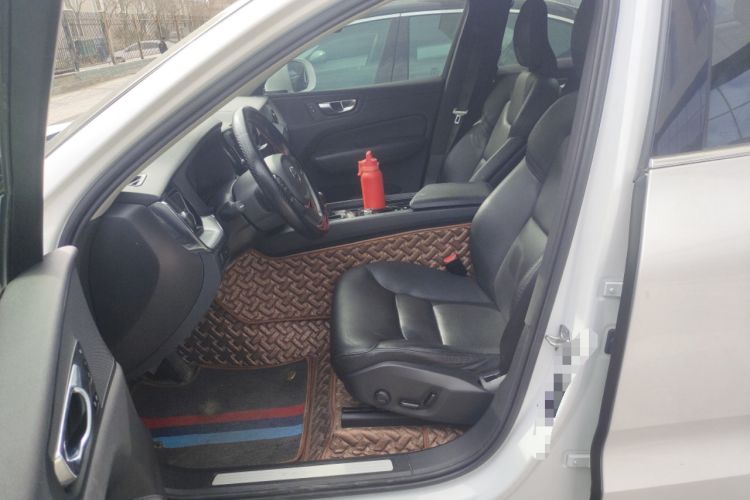 Used Volvo XC60 2020 T5 4x4 Zhiyi Luxury Edition
