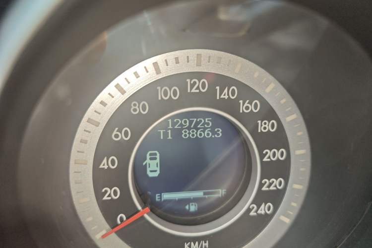 Used Bestune X80 2013 2.0L automatic comfort version
