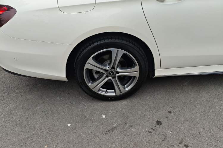 Used Mercedes-Benz E-Class 2019 E 200 L Sport Edition
