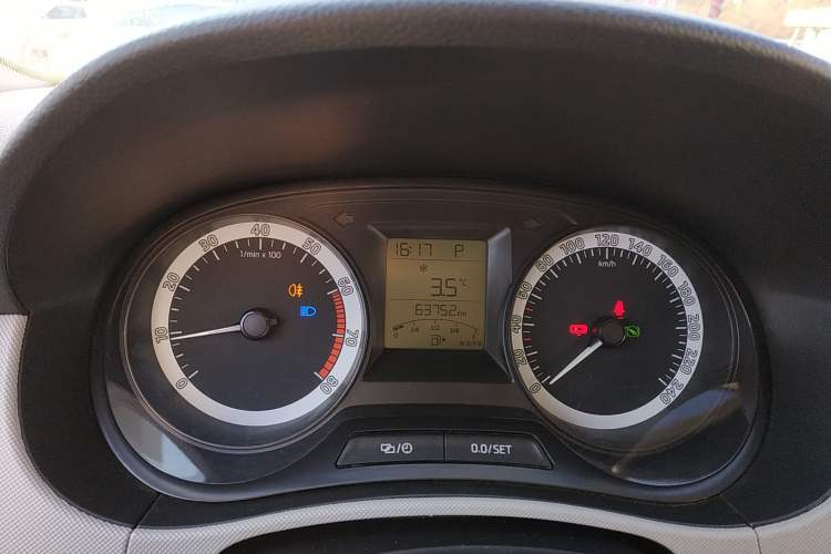 Used Skoda Fabia 2016 1.4L Automatic Car Enjoy Edition