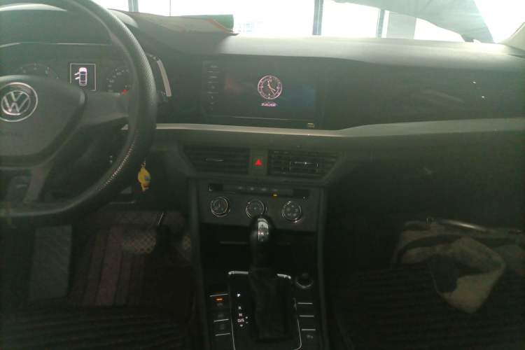 Used Volkswagen Bora 2020 1.5L Automatic Fashion Edition Audio And AC Panel