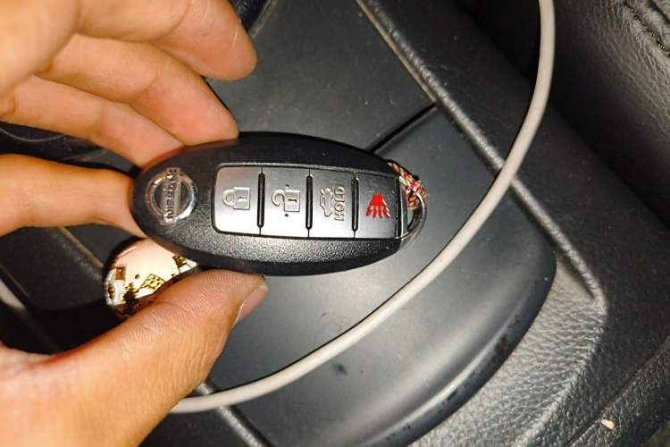 Used Nissan Tiida 2011 1.6L CVT Smart Version Vehicle Key