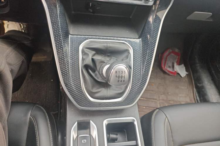 Used Haval M6 2021 PLUS 1.5T Manual Luxury Smart Connectivity Model