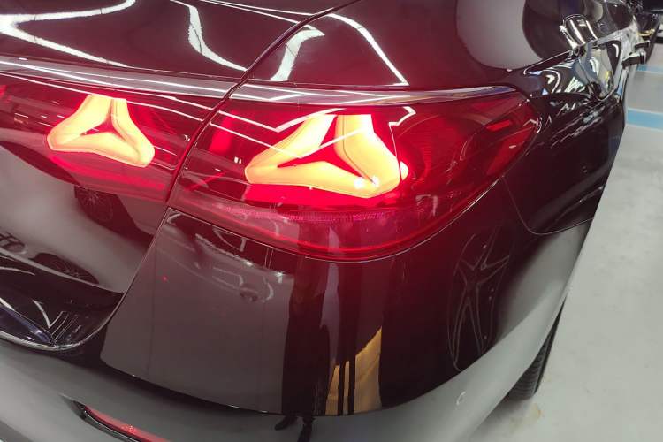 Used Mercedes-Benz E-Class 2025 Facelift E 300 L Fashion Edition
