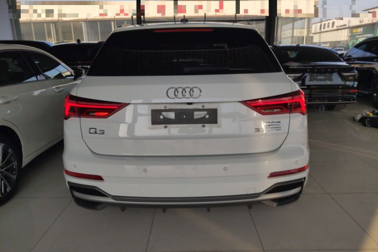 Used Audi Q3 2021 35 TFSI Fashion Dynamic Model
