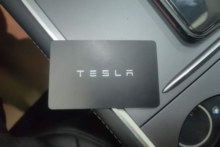 Used Tesla Model Y 2024 Rear-Wheel-Drive Version
