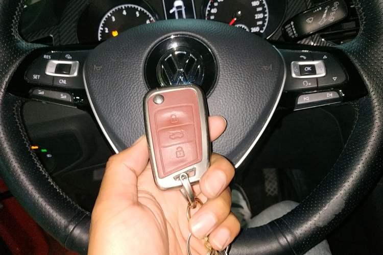 Used Volkswagen Golf Sportsvan 2018 230TSI Automatic Luxury Model
