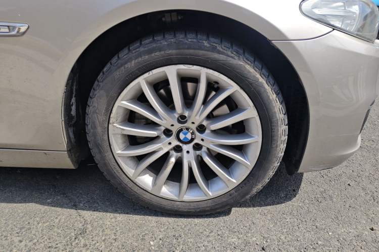 Used BMW 5 Series 2014 525Li Luxury Design Package
