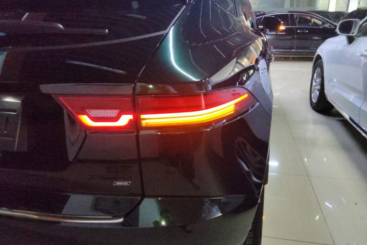 Used Jaguar E-PACE 2024 YAO Black Sport Edition R-DYNAMIC SE BLACK