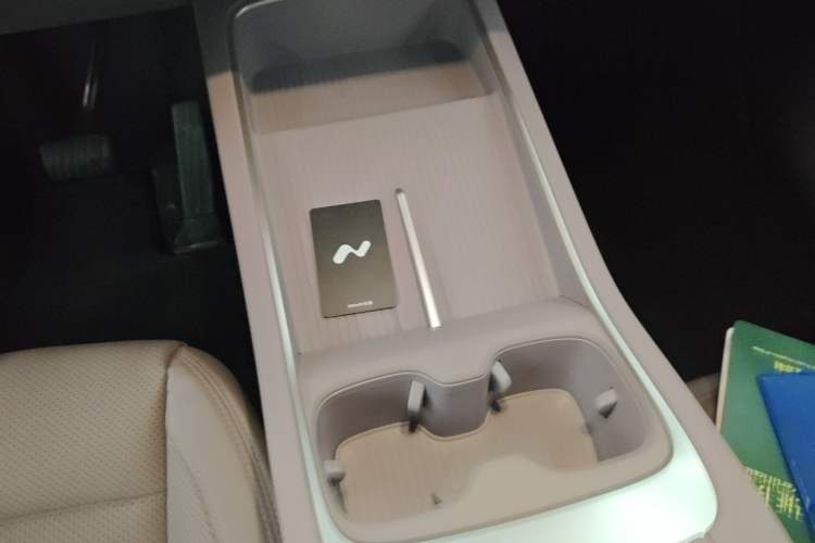 Used ONVO L60 2024 60 kWh Rear-Drive Version Gear Lever