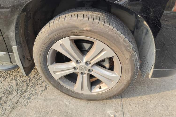 Used Toyota Highlander 2012 2.7L Two-Wheel Drive 7-Seater Luxury Edition