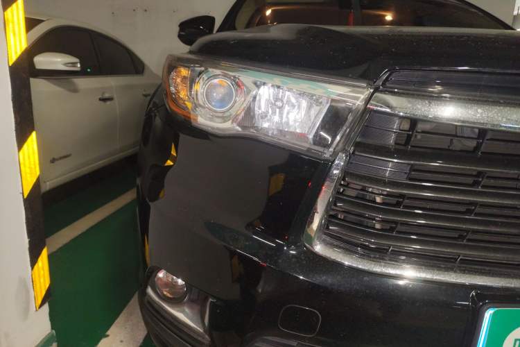 Used Toyota Highlander 2015 2.0T Four-Wheel Drive Elite Edition 7-Seater
