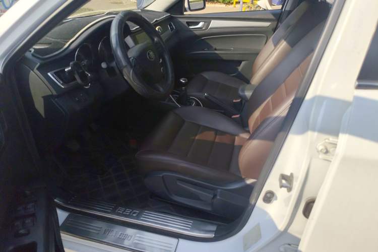 Used Bestune B30 2016 1.6L manual luxury version Left Front Seat