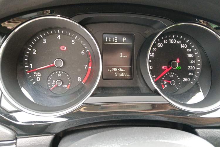 Used Volkswagen Sagitar 2017 230TSI Automatic Comfort Version
