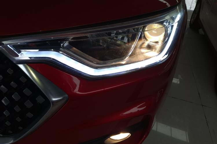 Used Baojun RC-6 2019 1.5T CVT 24-Hour Online Luxury Edition
