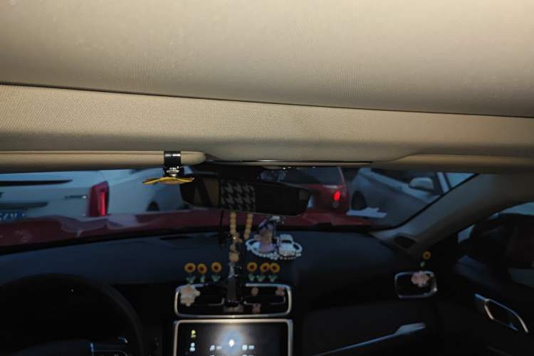 Used Lynk & Co 01 2017 2.0T Four-Wheel Drive Pro Edition Headliner