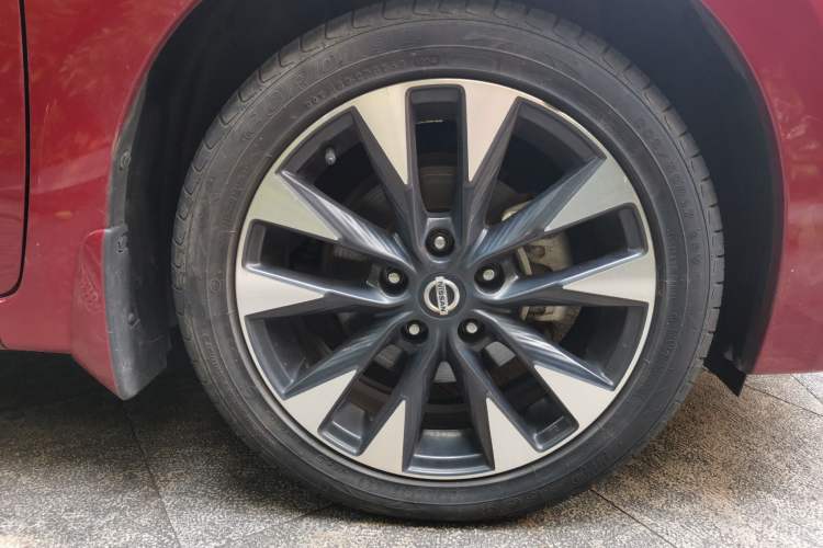 Used Nissan Lannia 2019 1.6L CVT Smart Connect Smart Cool Version China V Standard Right Front Wheel Hub