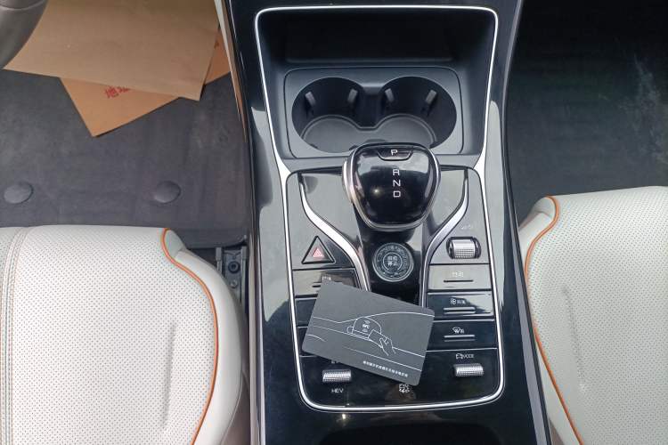 Used BYD Qin PLUS 2023 Champion Edition DM-i 120KM Leading Model
