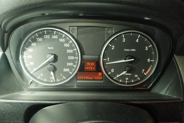 Used BMW X1 2012 sDrive18i Luxury Edition
