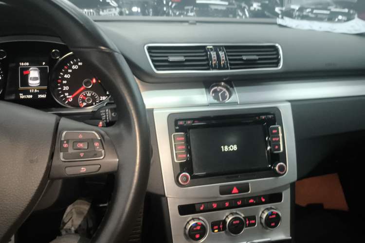 Used Volkswagen FAW-Volkswagen CC 2015 2.0 TSI Luxury Model Audio And AC Panel