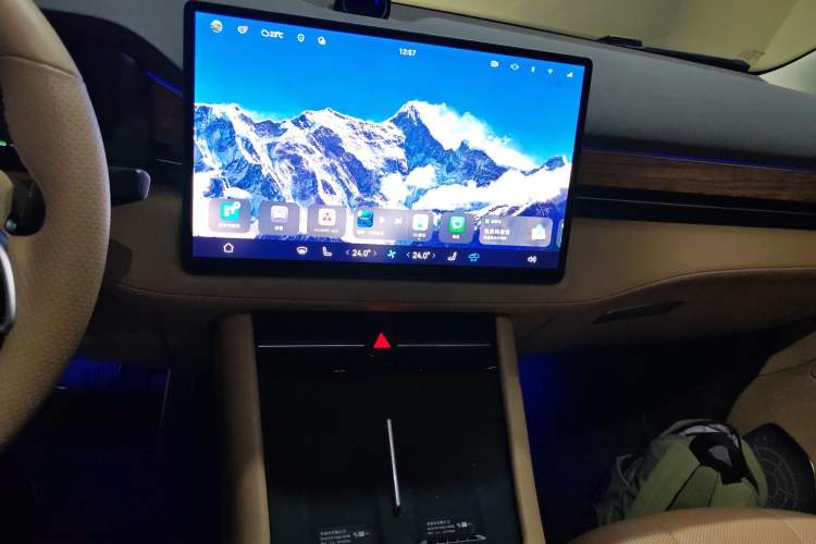 Used Hima AITO M7 2024 1.5T Intelligent Drive Rear-Drive Ultra Version 5 Seats
