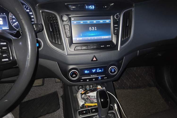 Used Hyundai ix25 2015 2.0L Automatic 4x4 Deluxe DLX