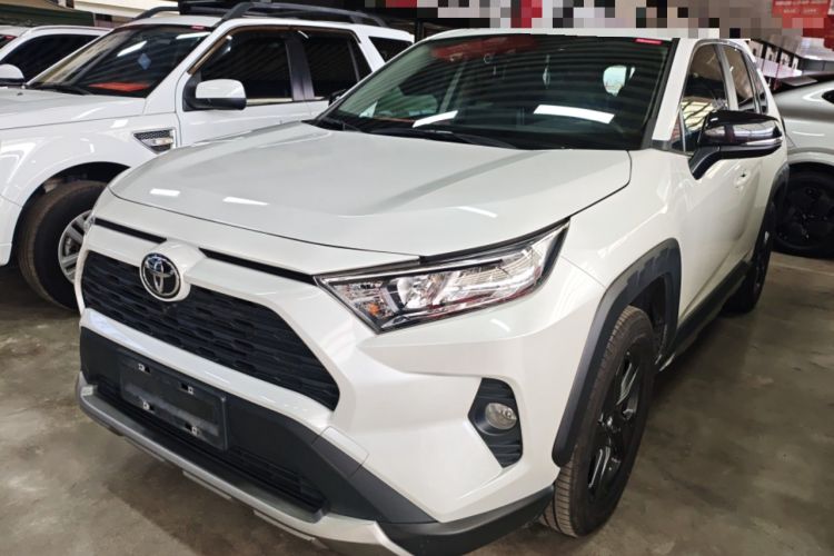 Used Toyota RAV4 2022 2.0L CVT 4x4 Fashion Edition