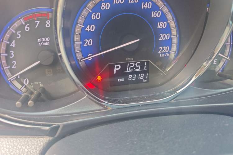 Used Toyota YARiS L Zhi Xiang 2017 1.5G CVT Xuan Dong Skyroof Edition Odometer Close Up