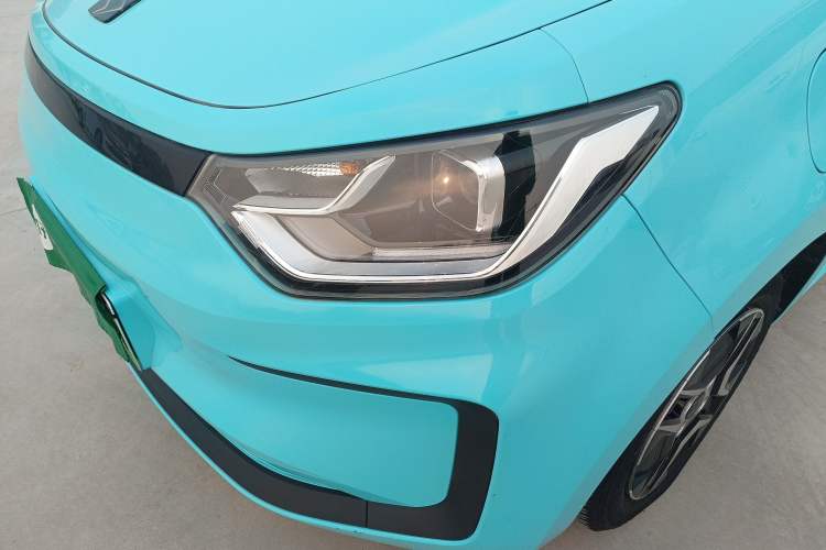 Used SOL E10X 2021 302 km Range Fashion Edition 31.4 kWh