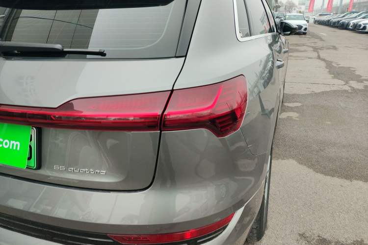 Used Audi e-tron 2019 55 quattro Technology Edition