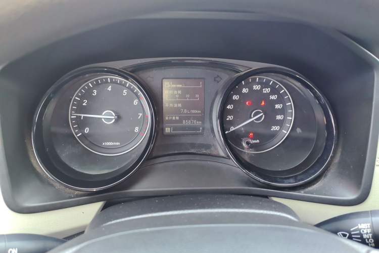 Used Wuling Hongguang PLUS 2019 1.5T Manual Comfort Version 7 Seats
