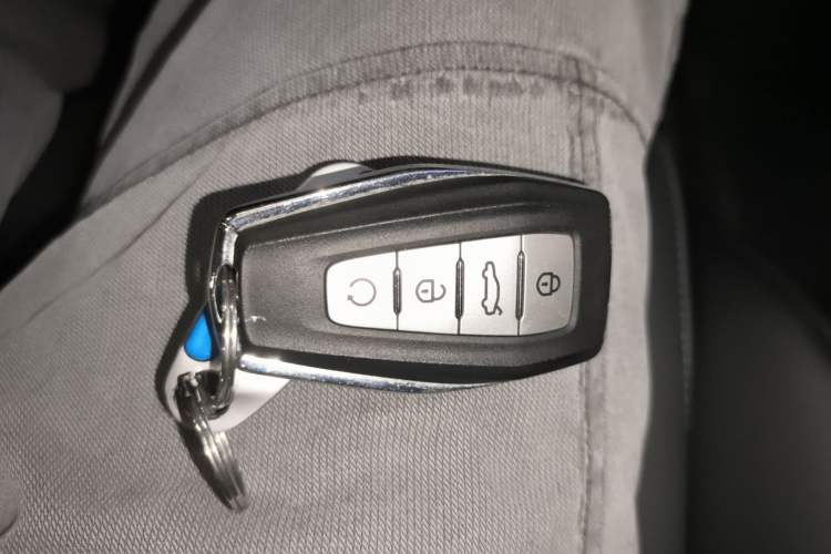 Used Geely Auto Emgrand X7 Sport 2023 Boyue COOL 1.5TD Smart Connect+ Vehicle Key